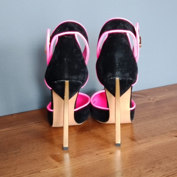 Super cute heels - Picture 3 of 16